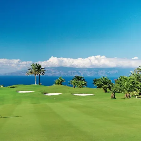 Luxury Golf Getaway, 1 Bdr ギア・デ・イソラ